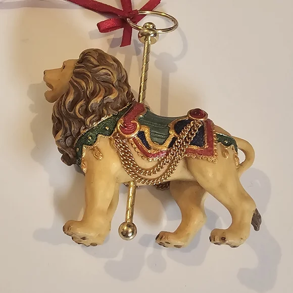 Carousel LION ELEPHANT RABBIT/ HARE Hanging Christman Ornaments 3 pieces - Picture 3 of 10